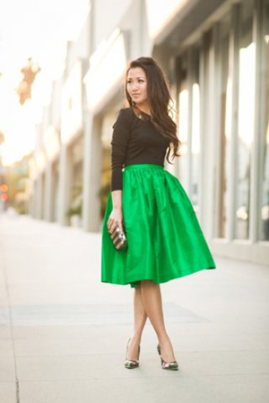 Изумрудно-зеленая юбка фото
